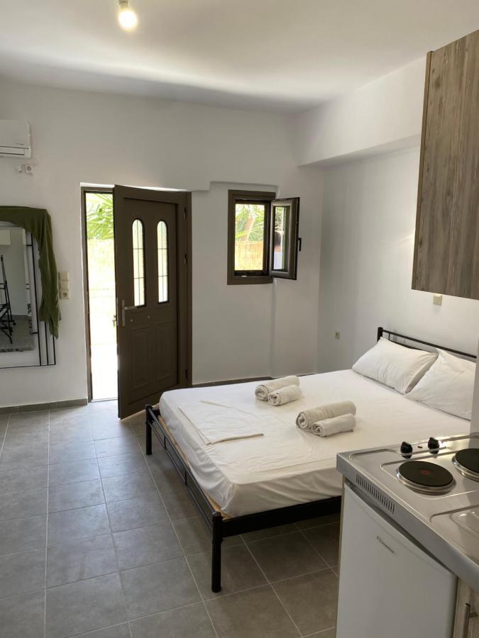 Central Areopolis Rooms Exterior foto